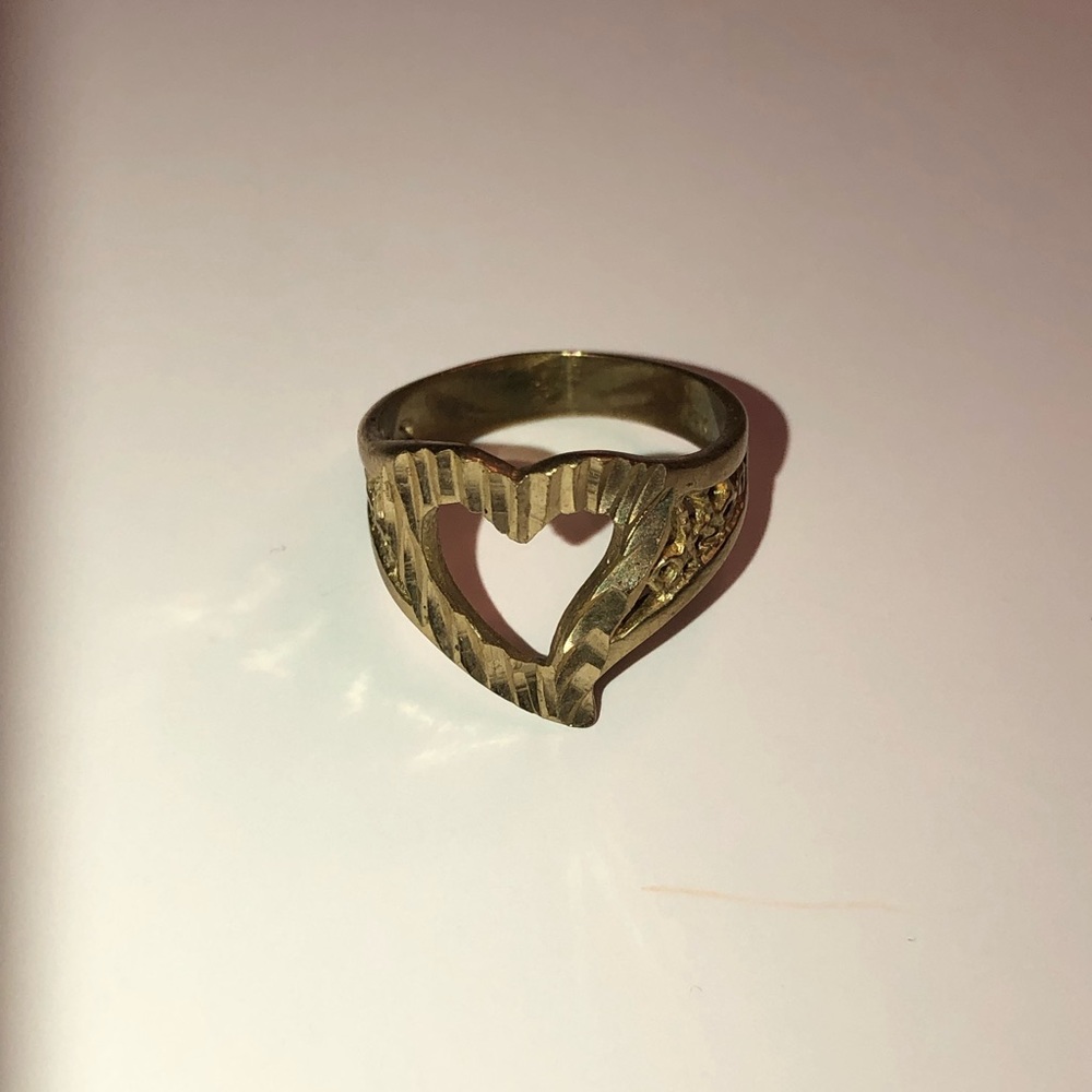 14k heart shape ring